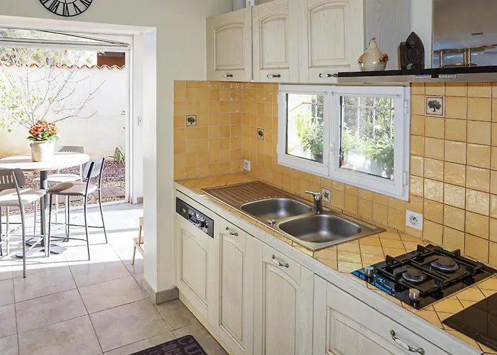 Semesterbostad Lovely In With Wifi