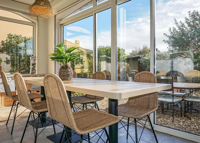 Semesterbostad Lovely In With Wifi *